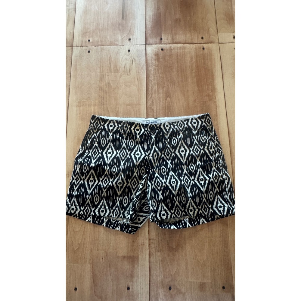 Old Navy Womens Size 8 Black Cream Ikat Geometric Diamond Print‎ Cotton Shorts